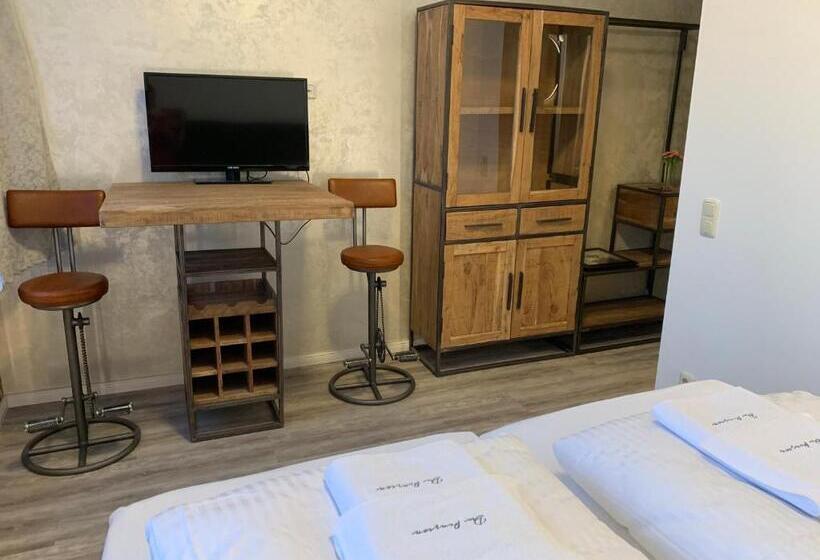 חדר סטנדרט, Haus 8