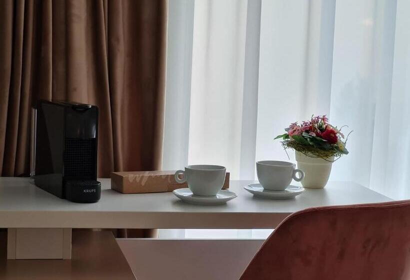 Quarto Deluxe, Vila Mrv