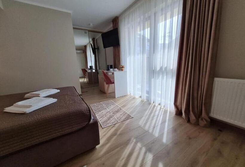 Quarto Deluxe com Sacada, Vila Mrv