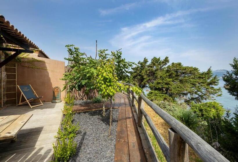 豪华海景房, Villa Kirssis