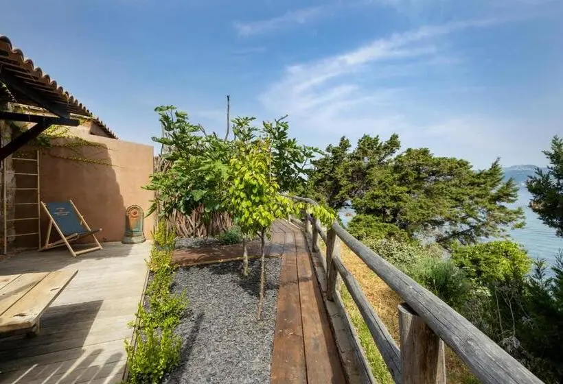 オーシャンビューデラックスルーム, Villa Kirssis
