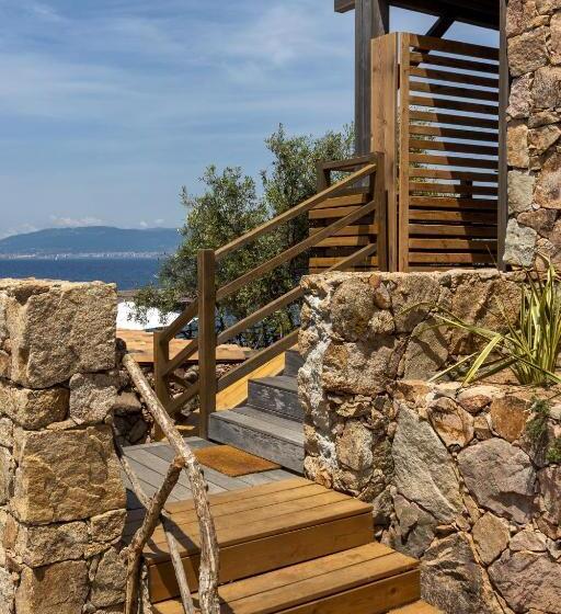 豪华海景房带阳台, Villa Kirssis