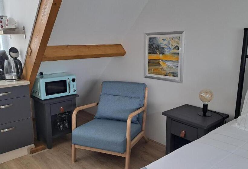 Standard room with outdoor bath, Studio B&b Zeeuws Licht