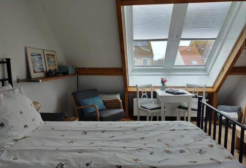 Standard room with outdoor bath, Studio B&b Zeeuws Licht