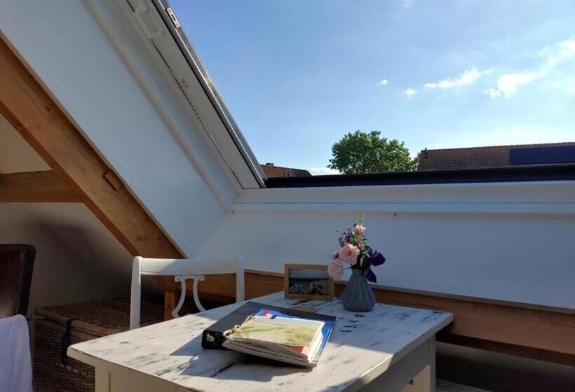 Standard room with outdoor bath, Studio B&b Zeeuws Licht