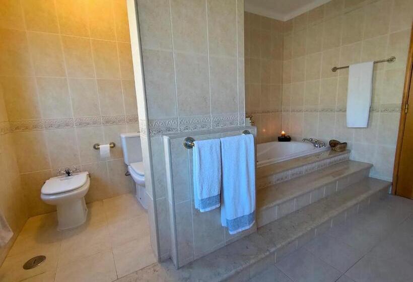 스탠다드 룸 공동 욕실, Villa Shardana B&b