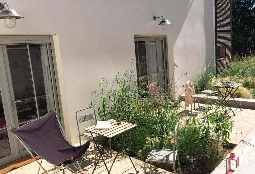 إستوديو قياسى مزودة بتراس, Denis & Virginie   Château à Pied   Parking Gratuit