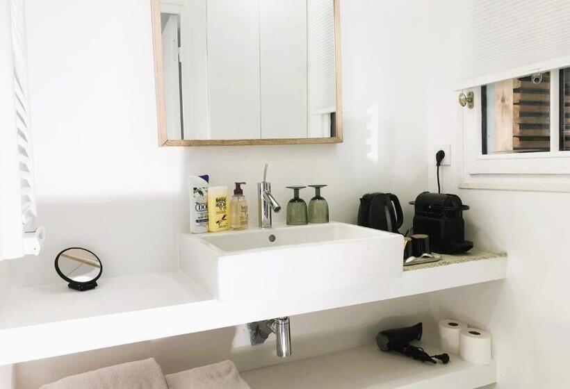 غرفة قياسية مزوَّدة بشُرفة, Denis & Virginie   Château à Pied   Parking Gratuit