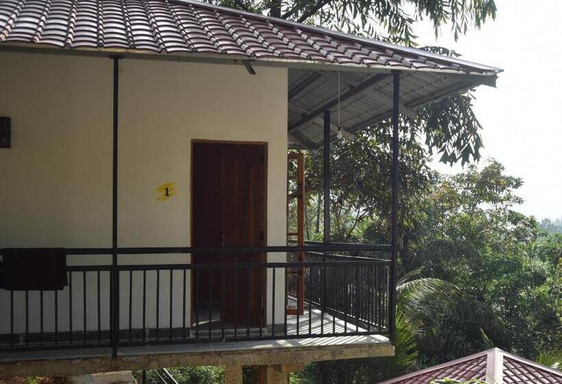 バルコニー付きデラックスルーム, White Villa Kitulgala