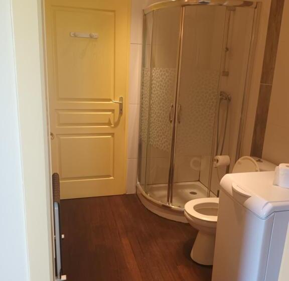 スタンダードスタジオ, Au Bonheur Du Cedre