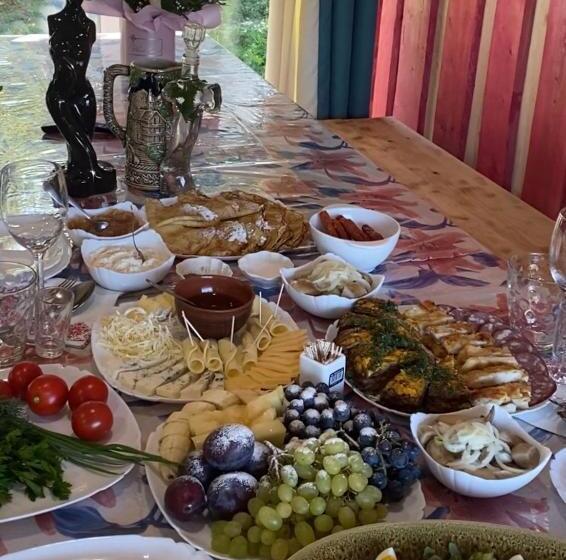 غرفة قياسية مزوَّدة بشُرفة, Kitica House