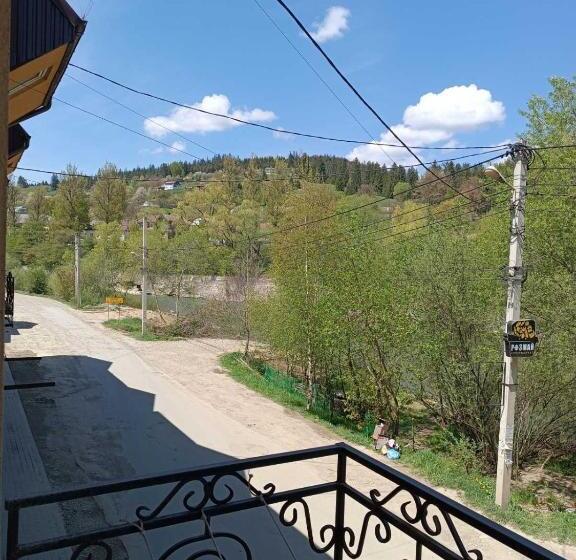 شقة غرفتين, Kitica House