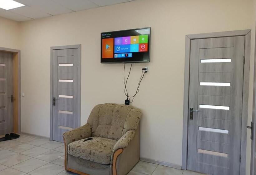 شقة غرفتين, Kitica House