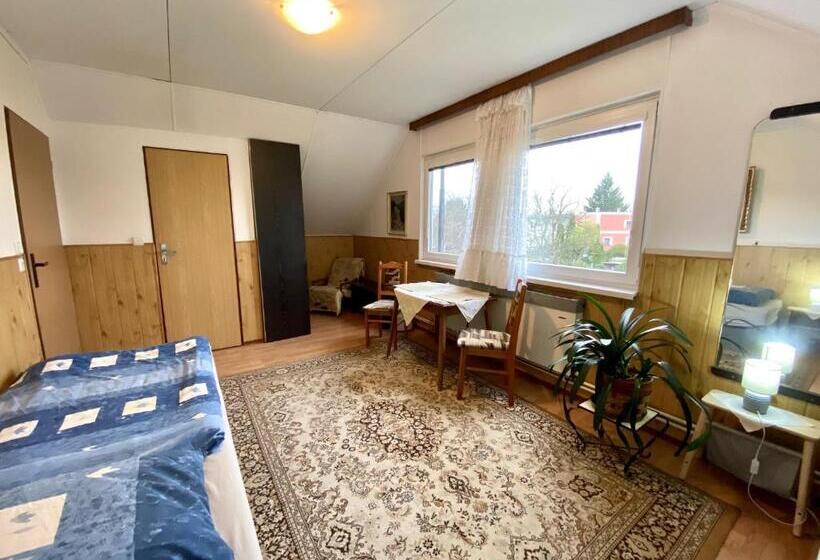 Quarto Estandar, Penzion Wanda