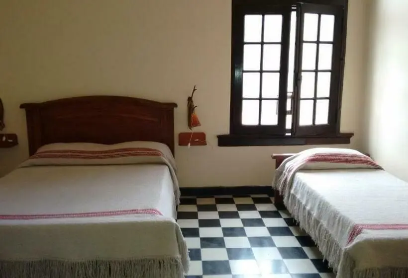 コンフォートトリプルルーム, Hostería Rural Monte Bérico
