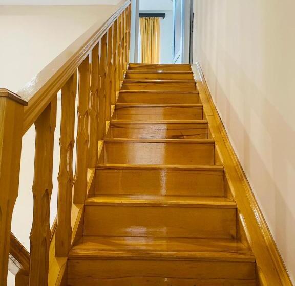 كابينة, Ani Resort