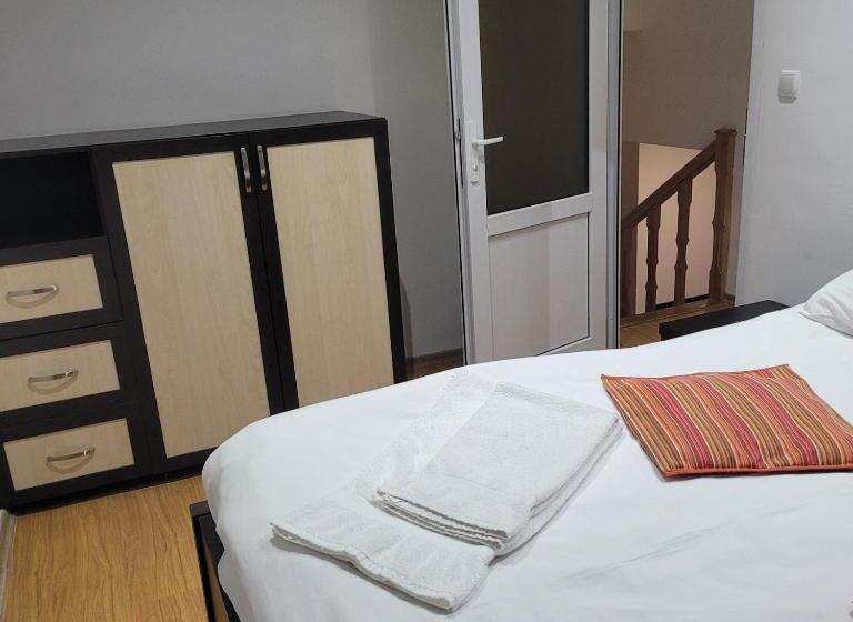 كابينة, Ani Resort