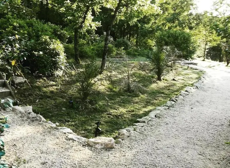 Svit, La Source