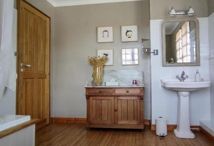 בית, 4 חדרי שינה, La Source