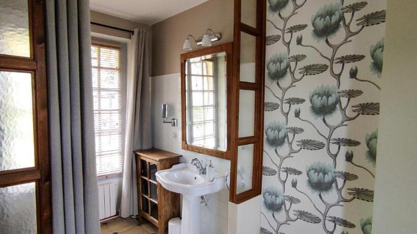 בית, 4 חדרי שינה, La Source