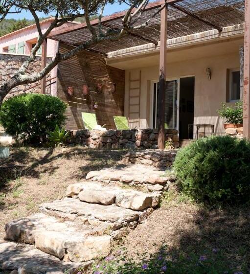 Номер Стандарт Трехместный, Maison Tavolara