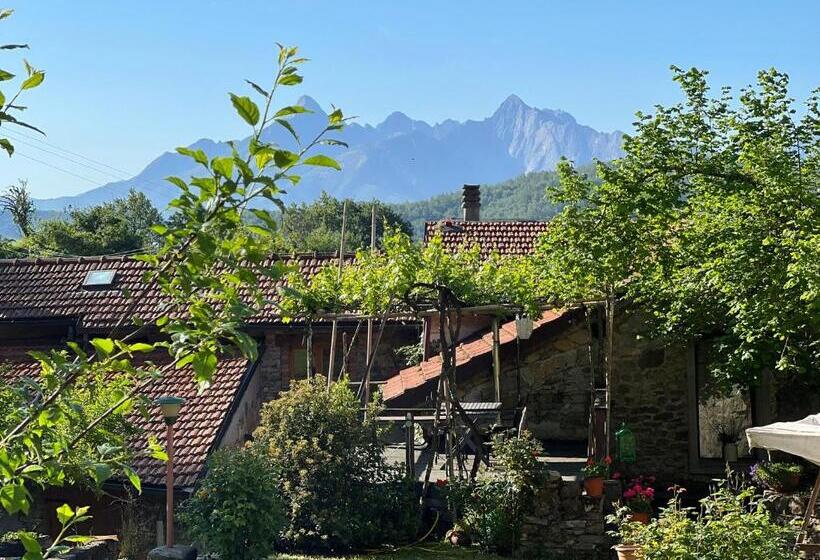 ガーデンビュースタンダードルーム, Agriturismo B&b Luna Di Quarazzana In Fivizzano Tuscany