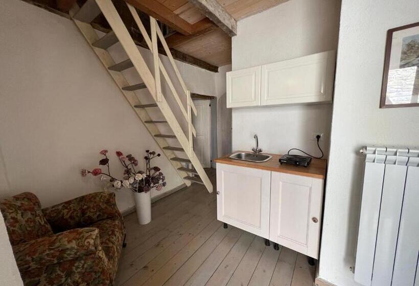 ガーデンビュースタンダードルーム, Agriturismo B&b Luna Di Quarazzana In Fivizzano Tuscany