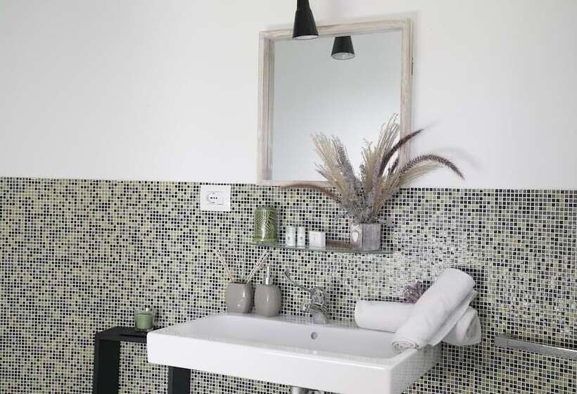 بنجلو ديلوكس, Is Cheas Wine Farm Boutique