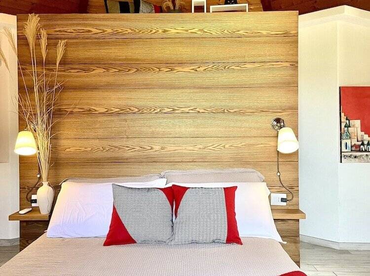 بنجلو عائلى, Is Cheas Wine Farm Boutique