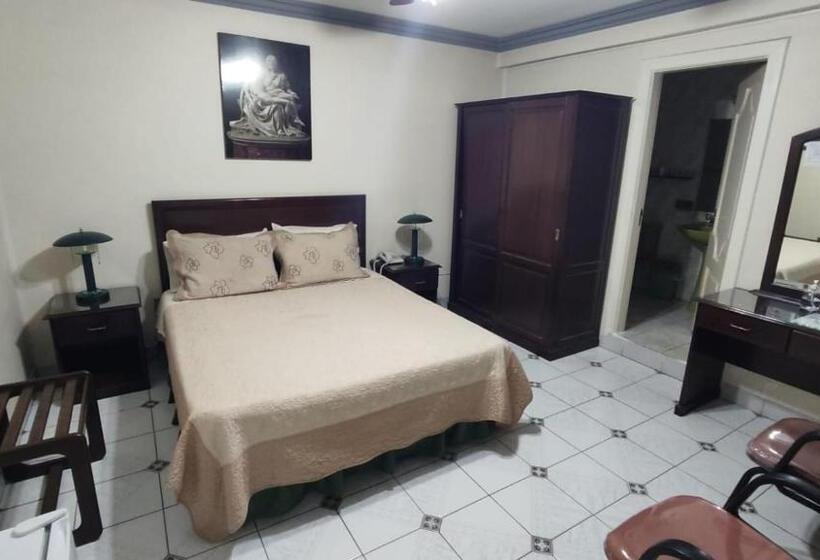 اتاق استاندارد یک نفره, Luz Palace