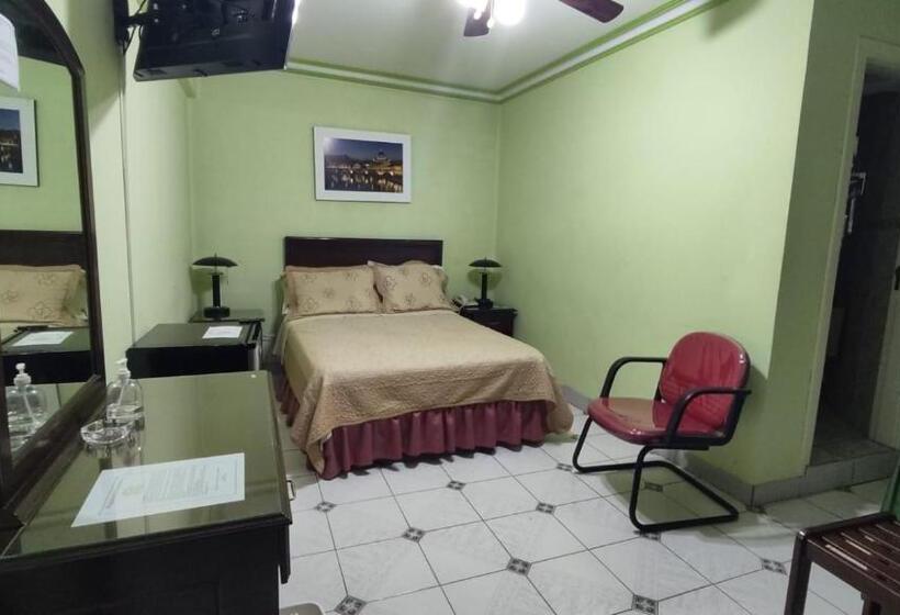 اتاق استاندارد یک نفره, Luz Palace