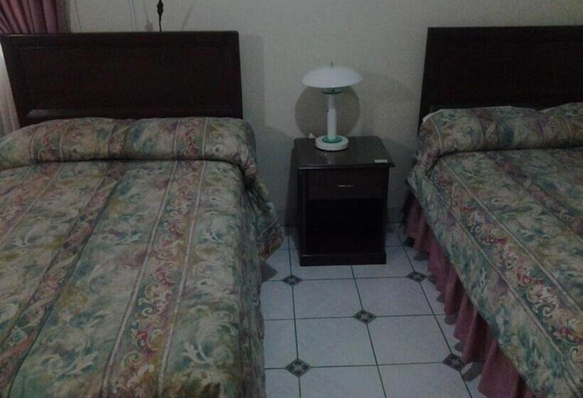 اتاق استاندارد سه نفره, Luz Palace