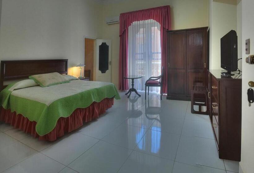 اتاق سوپریور, Luz Palace