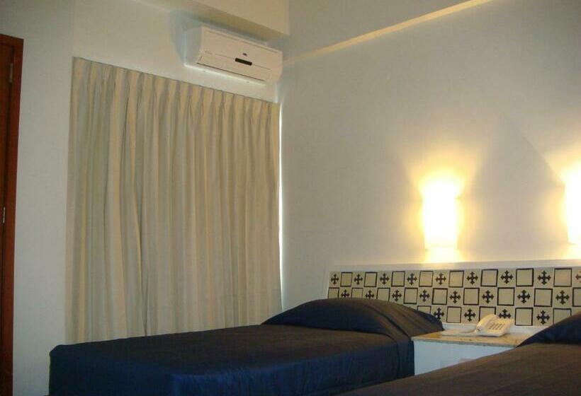 غرفة قياسية رباعية, Roma