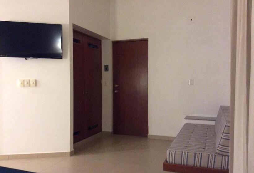 جناح كلاسيكي, Roma