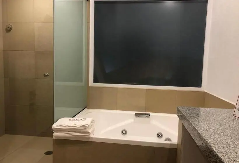 デラックスファミリールーム, Roma