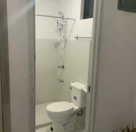 استودیوی لوکس, Chillax Inn