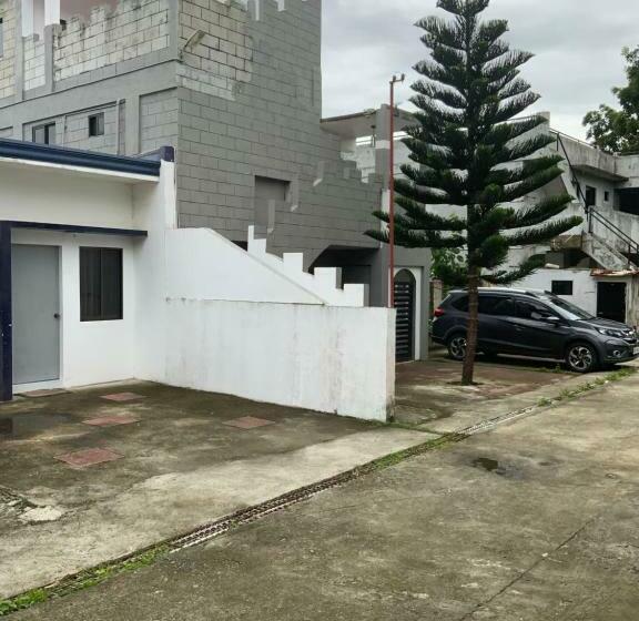 اتاق استاندارد, Chillax Inn