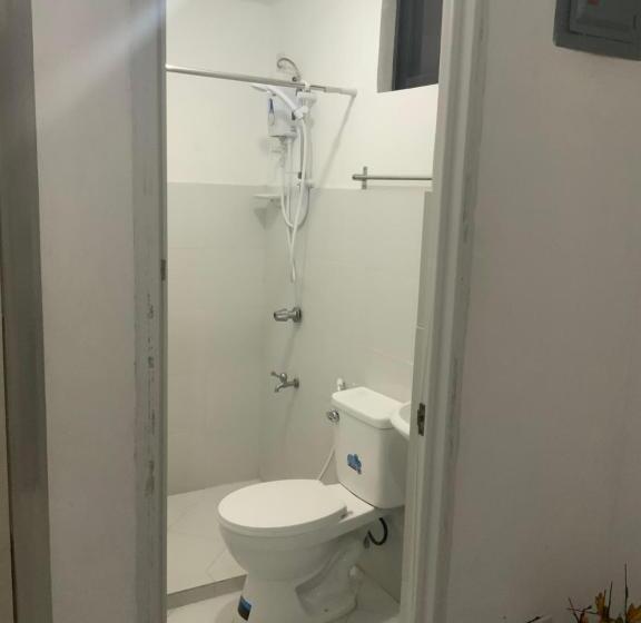 اتاق استاندارد, Chillax Inn