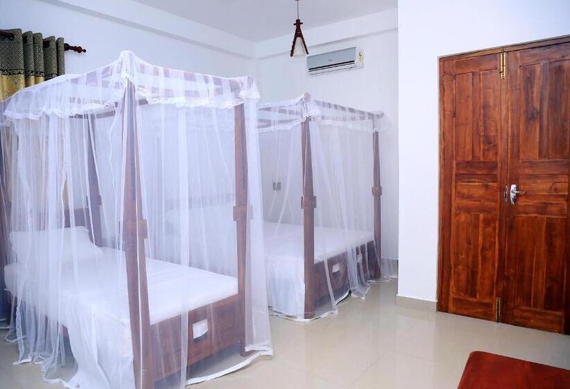 Трехместный Номер Deluxe, V Cabanas & Yala Safari Place