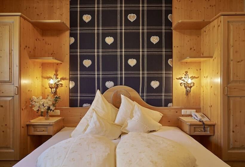 Romantic Room, Alpenhotel Laurin