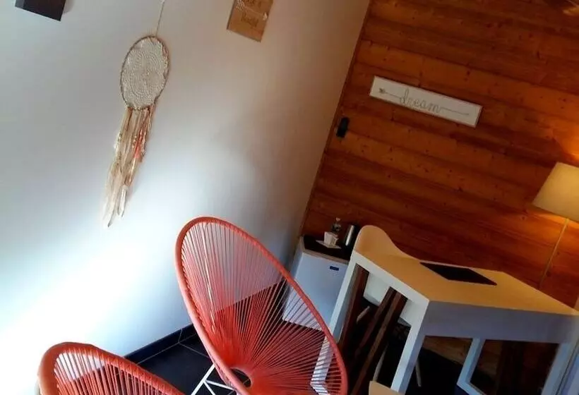 スイート, Bio Motel