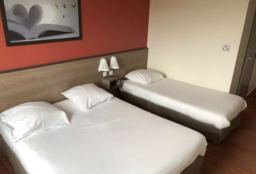 スタンダードトリプルルーム, Ace Hotel Poitiers