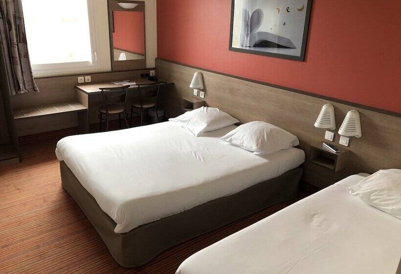 חדר סטנדרט לשלושה, Ace Hotel Poitiers