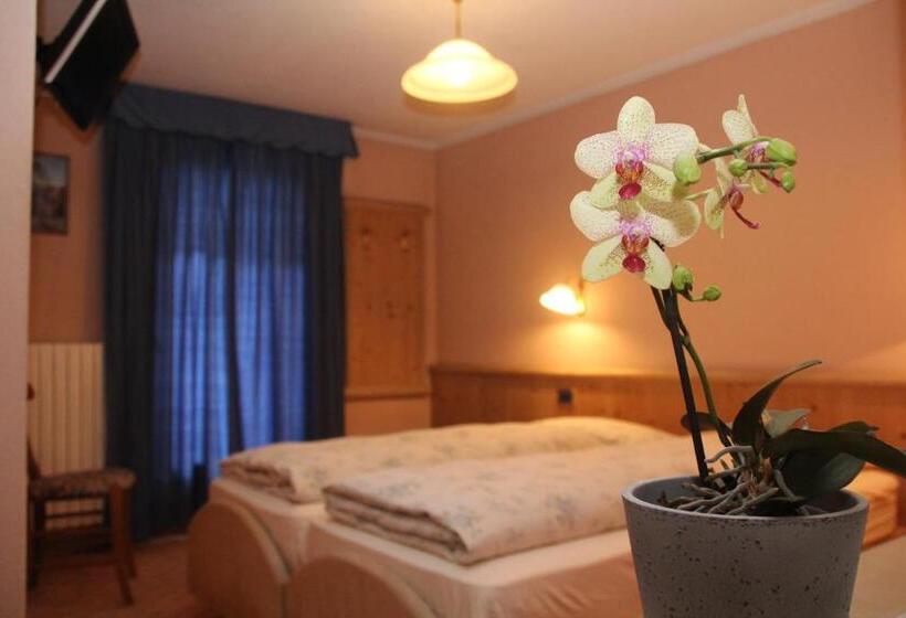 标准间, Albergo Caravasc