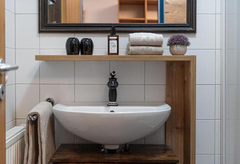 Студия Стандарт, Alpenparks Hotel Montana Matrei