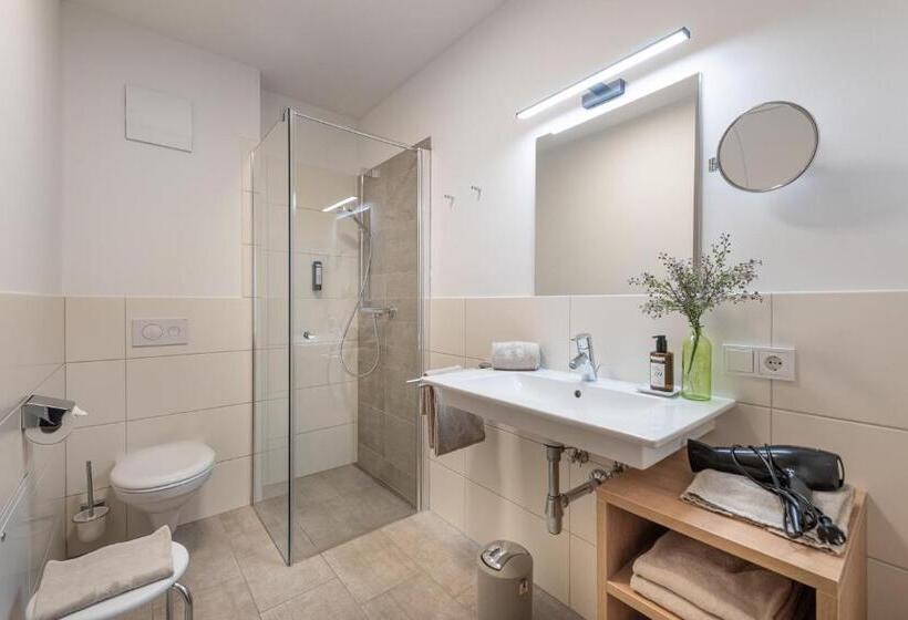 استودیوی استاندارد, Alpenparks Hotel Montana Matrei