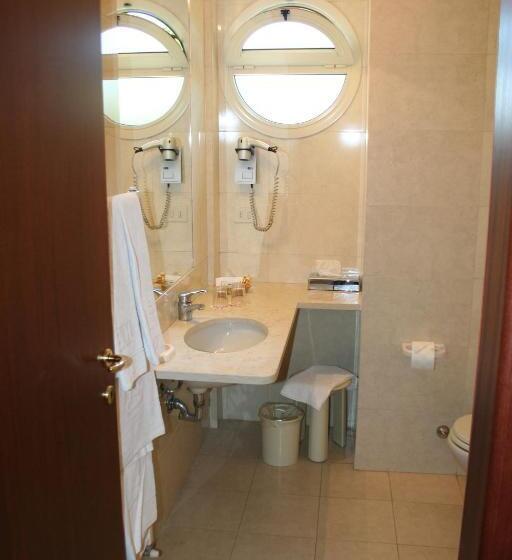 발코니 수피리어 룸, Bacco