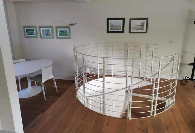 침실 2개 아파트, Bacco