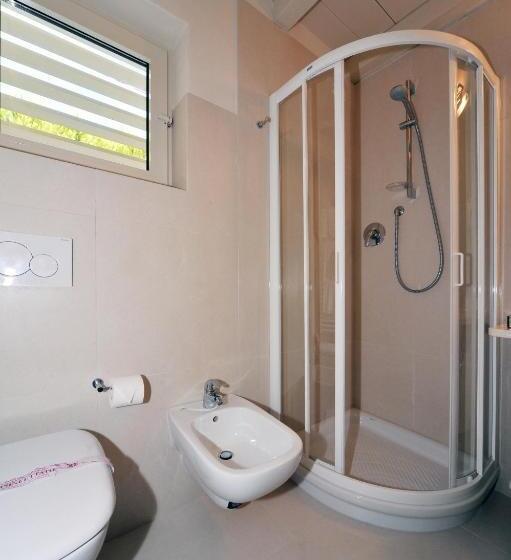 수피리어 룸, Bacco